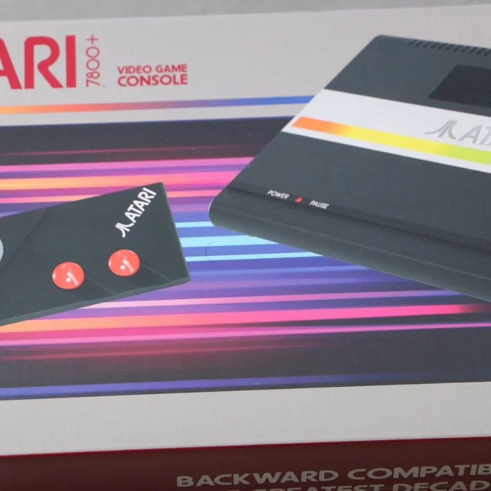 NEW SEALED Atari 7800+ Console Bundle CX78+ Wireless Controller Crystal Quest